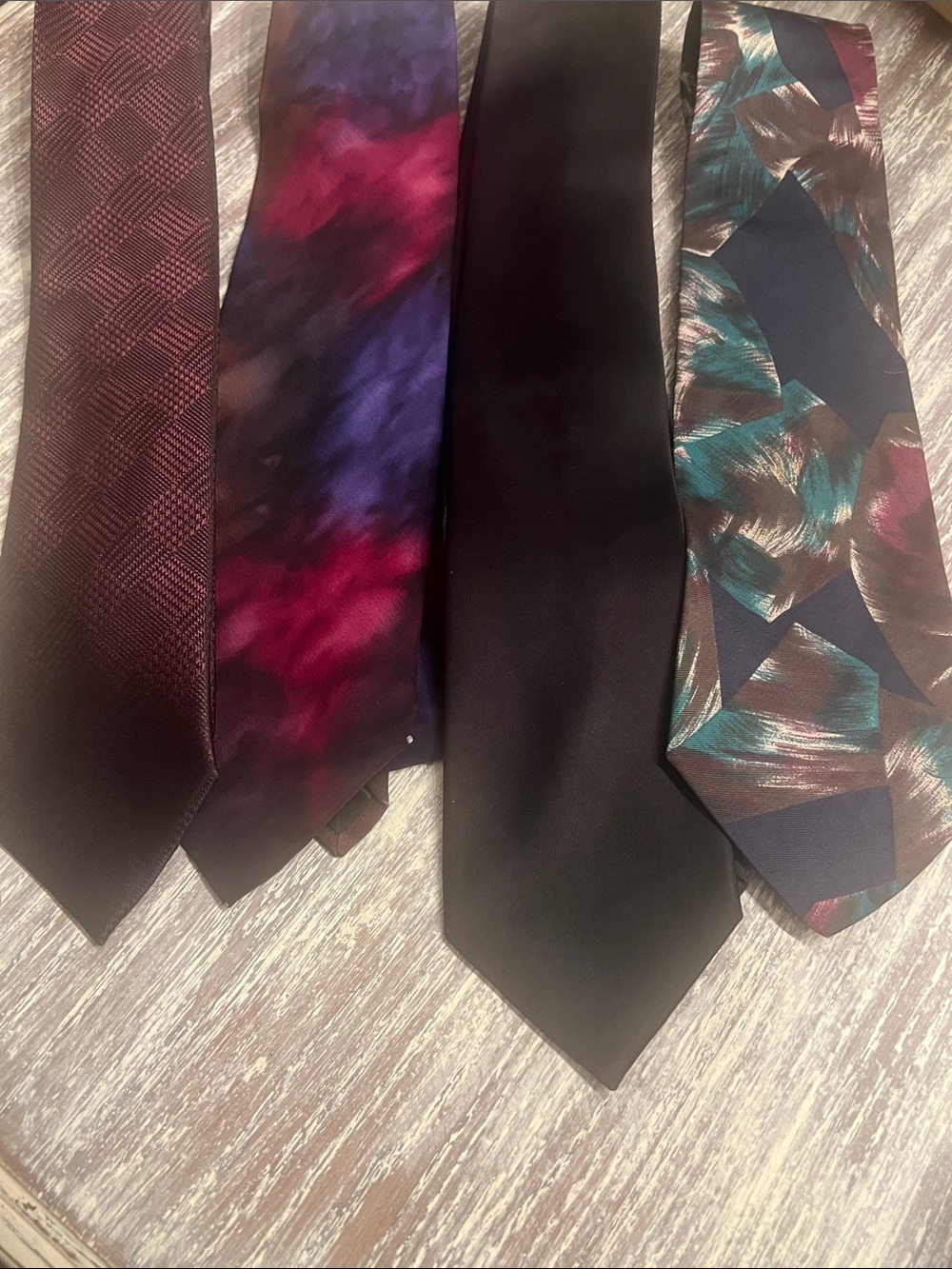 Set of 4 Men's Classic Black Tie - Solid Black and patterns.
